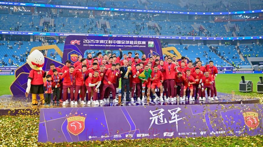 黄浦江畔忆上海 橘子洲头再相聚——2018“我爱足球”中国足球民间争霸赛南一赛区顺利结束 黄浦江畔忆上海 橘子洲头再相聚——2018“我爱足球”中国足球民间争霸赛南一赛区顺利结束