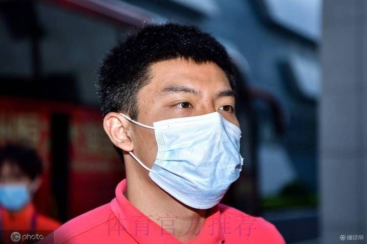 何超:要赢球必须保持饥饿感 希望自己能表现更好 何超:要赢球必须保持饥饿感 希望自己能表现更好